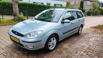 Ford Focus 1.6I 2003 met veel extra's beschikbaar voor biedingen