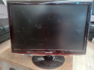 Samsung monitor/tv beschikbaar voor biedingen