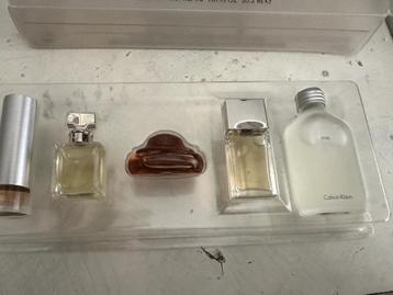 Calvin Klein miniatuur parfums Vintage beschikbaar voor biedingen