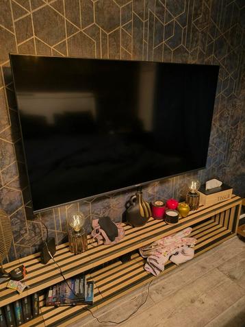 Hisense 50A79NQ - Smart TV - 50 inch 4K QLED Lokale dimming  beschikbaar voor biedingen