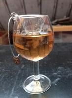 Kerstbal Glas Wijn met Vloeistof, Ophalen of Verzenden