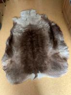 Rendiervel, Huis en Inrichting, Woonaccessoires | Plaids en Woondekens, Ophalen of Verzenden, Zo goed als nieuw