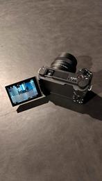Sony zv-e10 vlogcamera + Sony GP-VPT2BT Bluetooth Grip, Ophalen of Verzenden, Zo goed als nieuw, Sony, 20x of meer