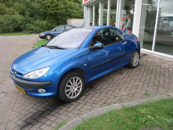 Peugeot 206 CC 1.6-16V Dak werkt. Zo mee. APK Nieuw!, Auto's, Peugeot, Bedrijf, Te koop, Airbags, Airconditioning, Alarm, Boordcomputer