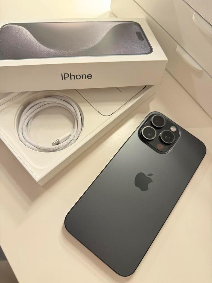 iPhone 15 Pro Max 256GB Zwart Titanium - Krasvrij!, Telecommunicatie, Mobiele telefoons | Apple iPhone, Zo goed als nieuw, 256 GB