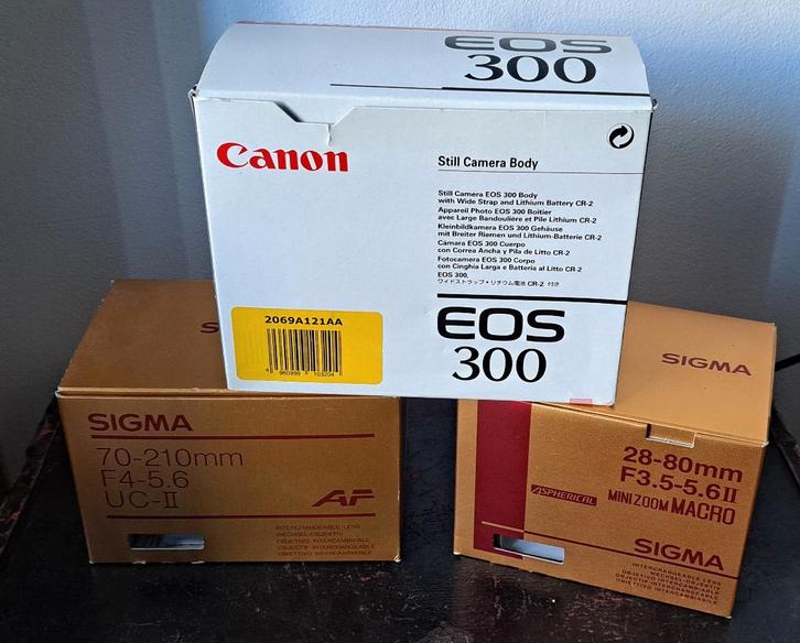 Canon EOS 300 en SIGMA lenzen, Audio, Tv en Foto, Fotocamera's Analoog, Gebruikt, Spiegelreflex, Canon, Ophalen of Verzenden