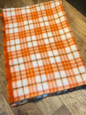 Wollen deken beschikbaar voor biedingen