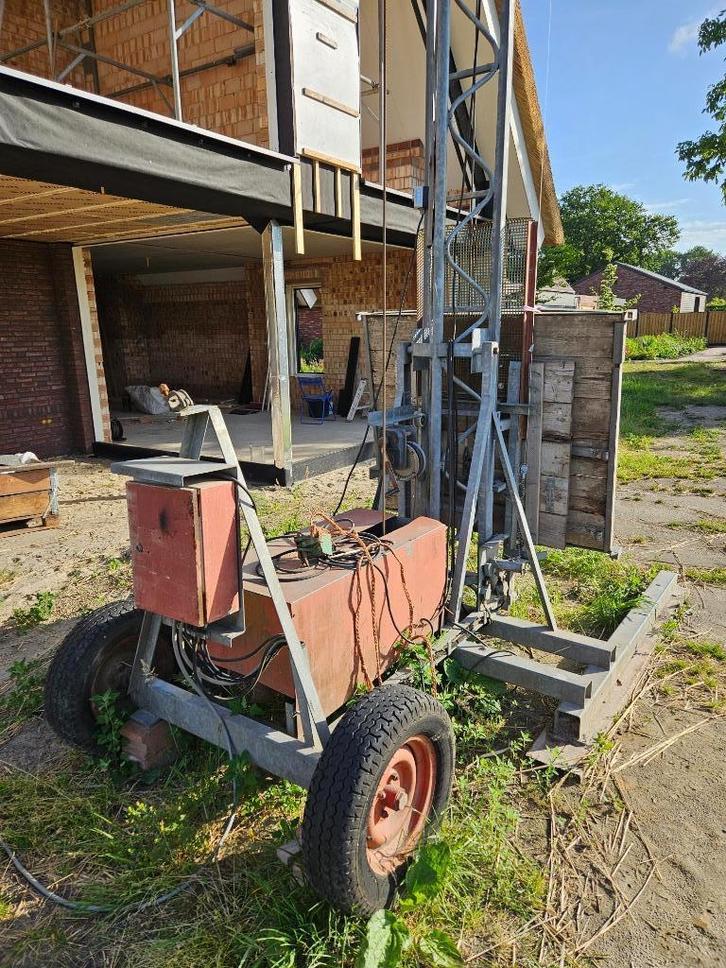 Gebruikte bouwlift, Doe-het-zelf en Verbouw, Gereedschap | Overige machines, Gebruikt, Ophalen
