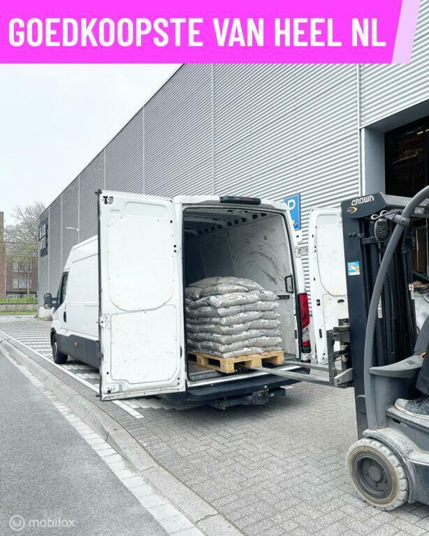 Amsterdam bus met chauffeur voordelige verhuisbedrijf Almere, Diensten en Vakmensen, Verhuizers en Opslag