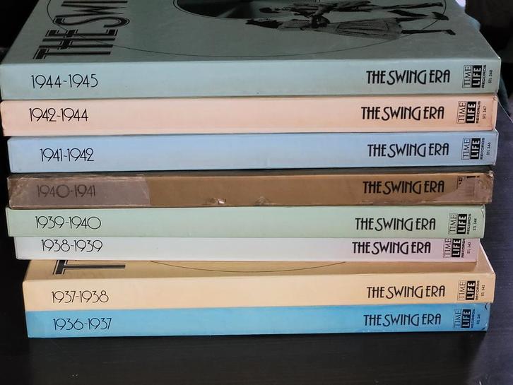 Collectie 8 dozen jazz lp's elpees The Swing Era 1936-1945, Boeken, Tijdschriften en Kranten, Gelezen, Overige typen, Ophalen