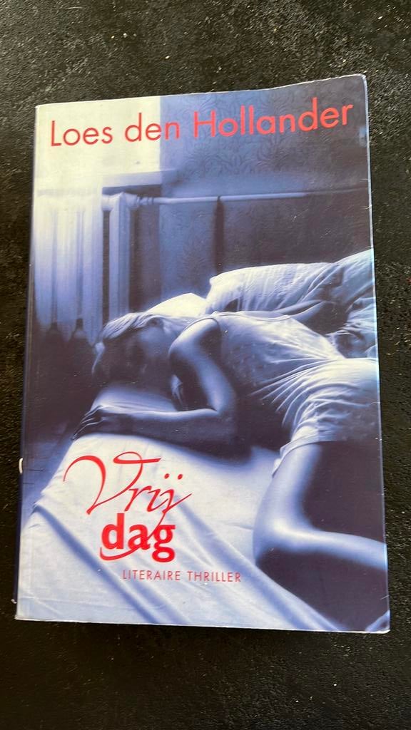 Loes den Hollander - Vrijdag, Ophalen of Verzenden, Gelezen, Loes den Hollander