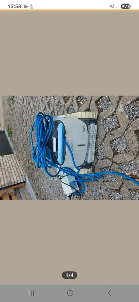 Zwembad robot DOLPHIN CANIAN 2, Tuin en Terras, Zwembad-toebehoren, Zo goed als nieuw, Ophalen
