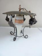 Ouder metalen hanglampje., Ophalen of Verzenden, Gebruikt, Glas, Minder dan 50 cm