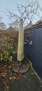 Tuinset: Bankje, Parasol & Buitenkabel, Tuin en Terras, Tuinsets en Loungesets, Kunststof, Gebruikt, Ophalen, 2 zitplaatsen