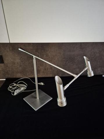 Bureaulamp -Tafellamp - Design - Zilverkleurig - Dimmer beschikbaar voor biedingen