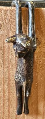 RANDHANGER POES / KAT / HANG POES / BRONZEN BEELD, Tuin en Terras, Tuinbeelden, Dierenbeeld, Nieuw, Info@huisentuindecoratiemarie.nl