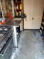 Werkbank met bankschroef.Prijs is 300  euro, Ophalen of Verzenden, Gebruikt, 120 tot 170 cm, Bankschroef