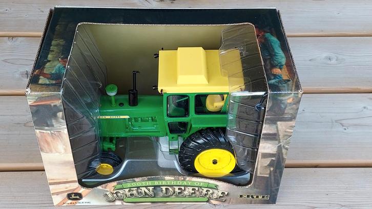 John Deere 4020, Ertl, 1:16, Hobby en Vrije tijd, Modelauto's | Overige schalen, Nieuw, Tractor of Landbouw, Ophalen of Verzenden