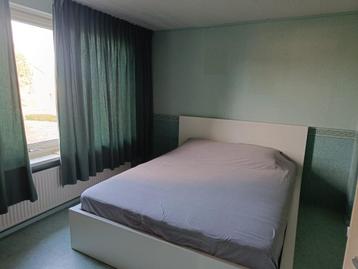 Malm bedframe + lades ikea - afbeelding 1