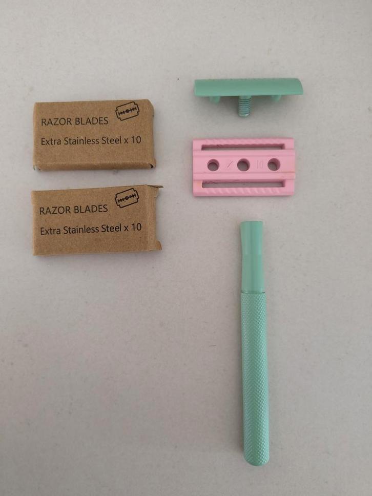 Bambooza Scheermes + 19 Mesjes, Sieraden, Tassen en Uiterlijk, Uiterlijk | Lichaamsverzorging, Zo goed als nieuw, Verzenden