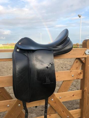 Prestige Modena dressuurzadel 17 inch beschikbaar voor biedingen