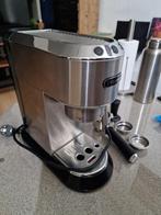 Coffee Machine - Delonghi, 50 euro, Ophalen, Koffiemachine, Gemalen koffie, Zo goed als nieuw