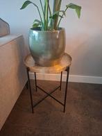 Bijzettafeltje, Minder dan 55 cm, Metaal of Aluminium, Rond, Zo goed als nieuw