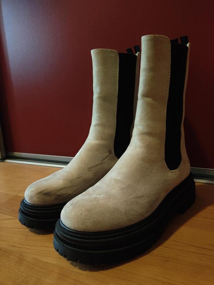 Oxmox boots maat 39, Kleding | Dames, Schoenen, Zo goed als nieuw, Lage of Enkellaarzen, Beige, Ophalen of Verzenden