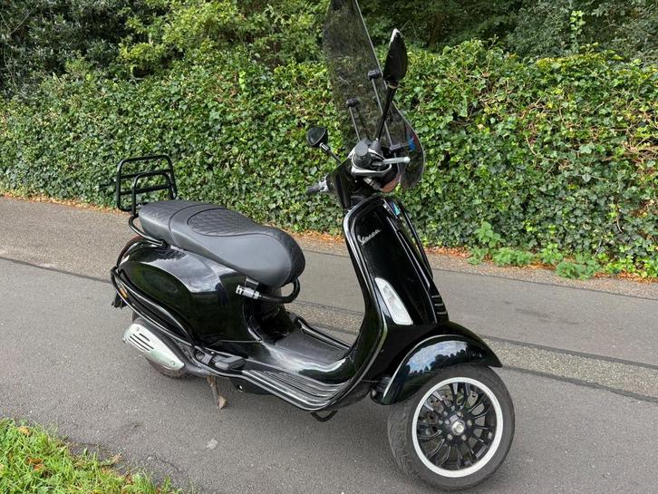 Vespa sprint, Fietsen en Brommers, Scooters | Vespa, Gebruikt, Vespa S, Maximaal 25 km/u, Benzine, Ophalen