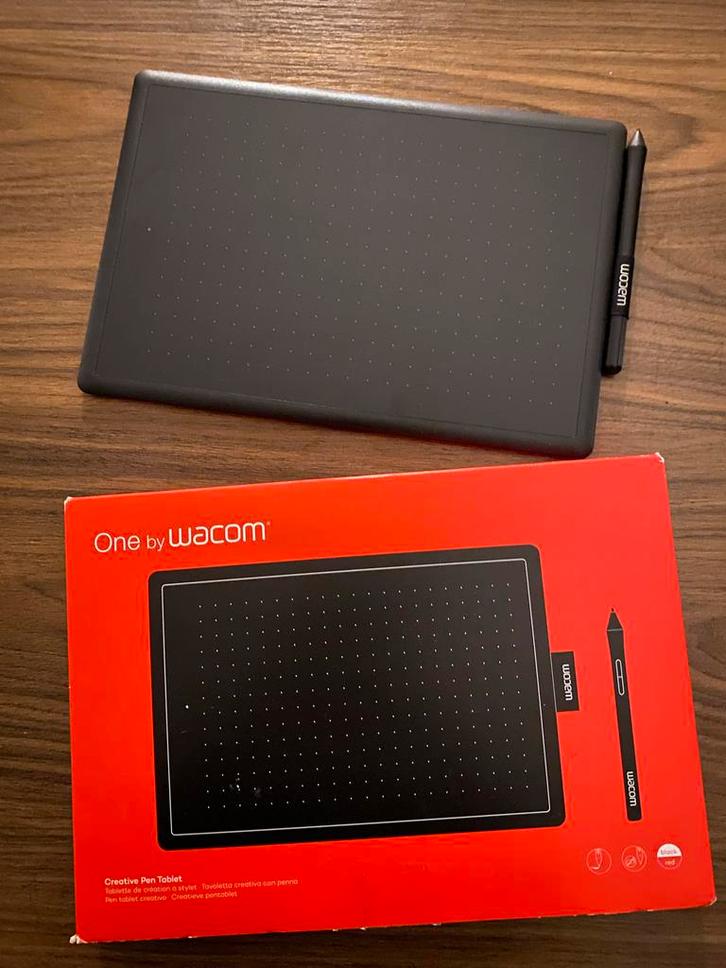 Wacom Tekentablet (M), Computers en Software, Tekentablets, Zo goed als nieuw, Bedraad, Ophalen