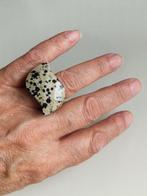 Ring van Dalmatiër Jaspis mt 19., Sieraden, Tassen en Uiterlijk, Ringen, Verzenden, Nieuw, 19 tot 20, Dame