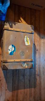 Vintage Koffer met Stickers, Gebruikt, 50 tot 100 cm, 50 tot 75 cm, Ophalen of Verzenden