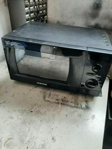 Vrachtwagen of camper magnetron 24 volt beschikbaar voor biedingen