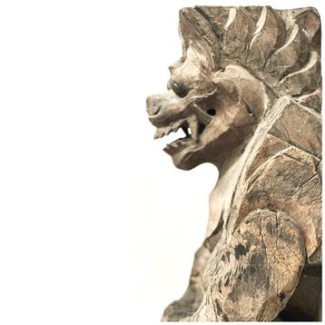 oude teak houten tempel wachter uit Bali beschikbaar voor biedingen