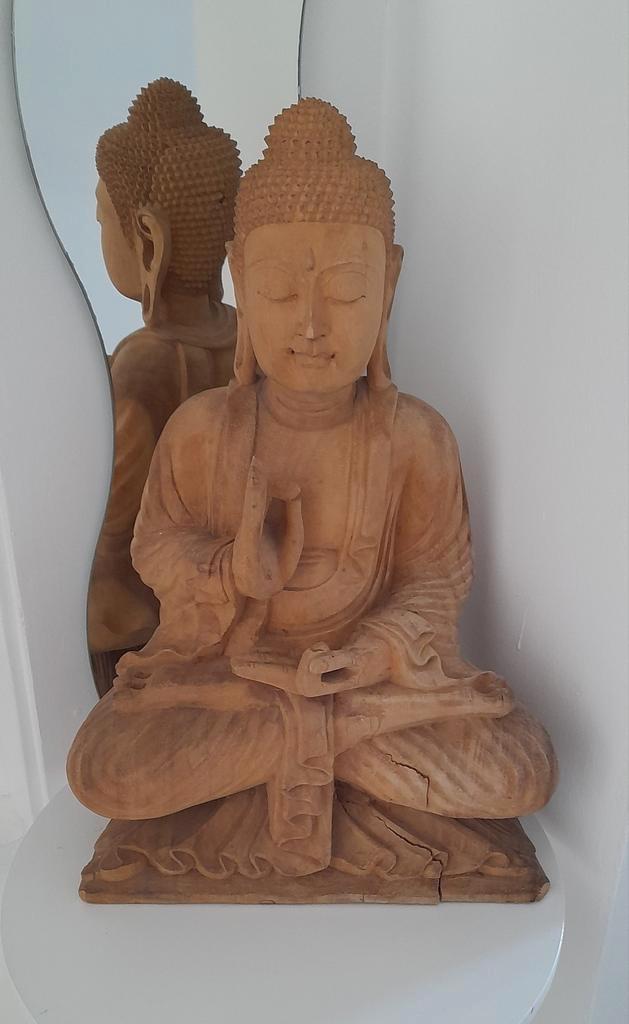 Houten Boeddha Beeld uit Indonesië - 50cm, Huis en Inrichting, Woonaccessoires | Boeddhabeelden, Zo goed als nieuw, Ophalen