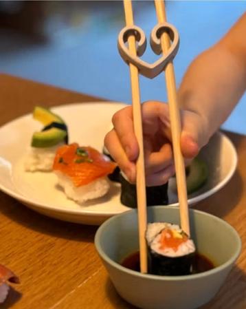 Sushi Eetstokjes Hulpje - Nieuw beschikbaar voor biedingen