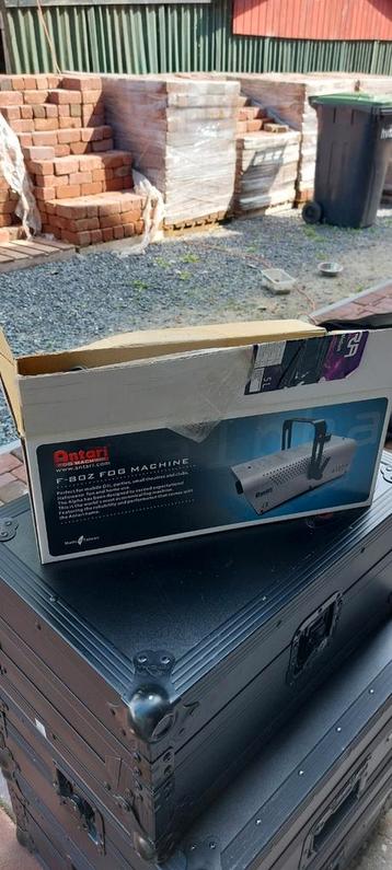 Antari F-80Z Rookmachine + Rookvloeistof - Zo Goed Als Nieuw beschikbaar voor biedingen