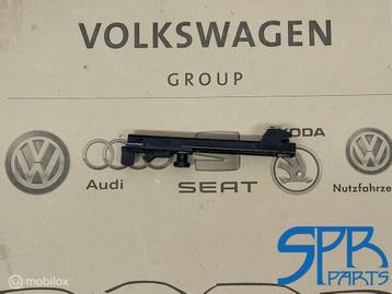 Gordelgeleider VW GOLF TOURAN linksvoor rechtsvoor 1T0857819 beschikbaar voor biedingen