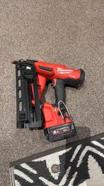 Milwaukee M18 FN16GA-0 18V Li-ion Accu Afwerktacker, Ophalen of Verzenden, Zo goed als nieuw