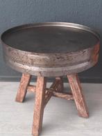 Robuuste salontafel metalenblad&houten poten, Huis en Inrichting, Ophalen, Gebruikt, 50 tot 100 cm, 50 tot 75 cm