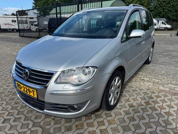 Volkswagen Touran 1.4 TSI Highline beschikbaar voor biedingen