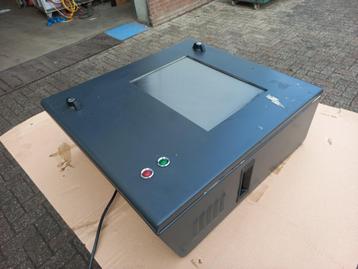 Industriële touchscreen in behuizing Olorin VistaLine VL157D beschikbaar voor biedingen