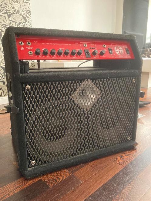 SWR Redhead 240W - klein van stuk, maar groots van geluid!, Muziek en Instrumenten, Versterkers | Bas en Gitaar, Gebruikt, Basgitaar
