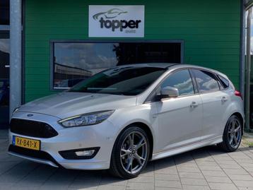 Ford Focus 1.0 ST-Line | Navigatie | CruiseControl | Trekhaa beschikbaar voor biedingen