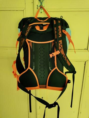 Te koop: 3-in-1 rugzak met frame beschikbaar voor biedingen