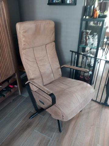 Relaxfauteuil  electrisch met accu beschikbaar voor biedingen