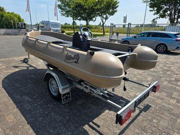 Hele nette Whaly 370 met console en Marlin kanteltrailer beschikbaar voor biedingen