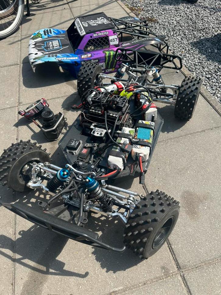 Losi 5 ive, Hobby en Vrije tijd, Modelbouw | Radiografisch | Auto's, Zo goed als nieuw, Auto offroad, Overige schalen, Verzenden