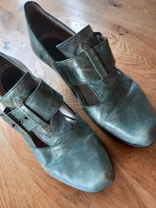 Lisa Tucci mt 38.5 leer, Kleding | Dames, Schoenen, Gedragen, Pumps, Grijs, Ophalen of Verzenden