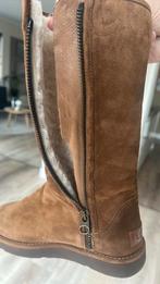 Ugg maat 38 Uggs nieuw gevoerd boots laarsjes zip short, Ophalen of Verzenden, Zo goed als nieuw, Bruin